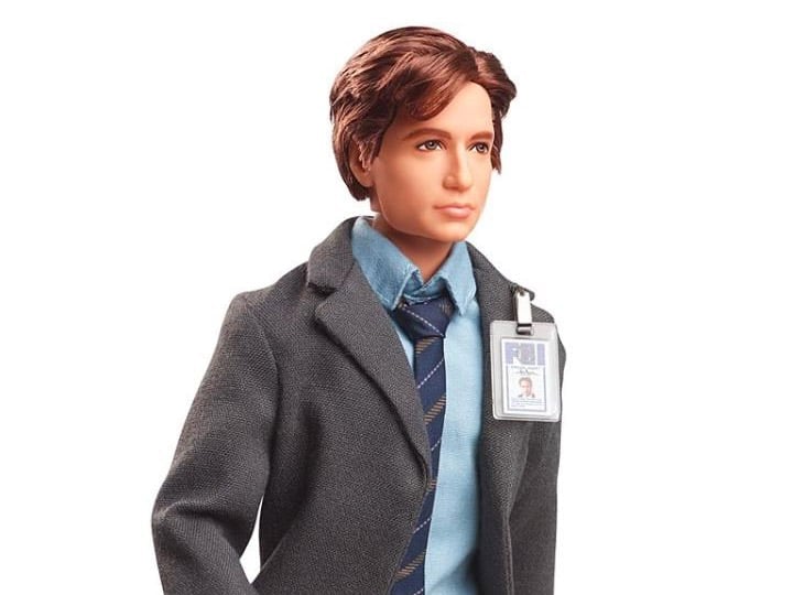 The X-Files Barbie Agent Fox Mulder Gallery Image 1