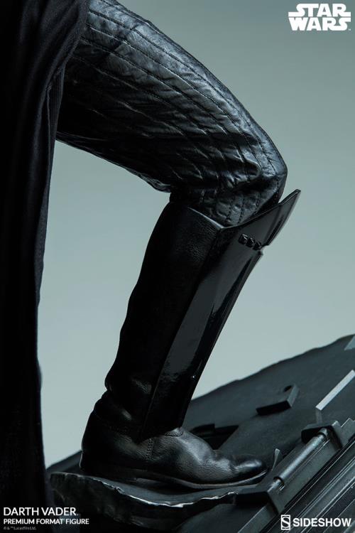 Star Wars Premium Format Darth Vader (Rogue One) Gallery Image 11