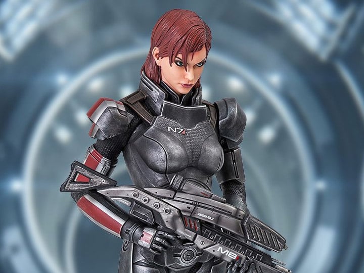Mass Effect Femshep 1/4 Scale Limited Edition Statue Gallery Image 1