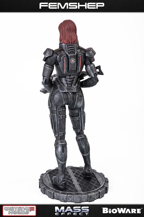 Mass Effect Femshep 1/4 Scale Limited Edition Statue Gallery Image 6