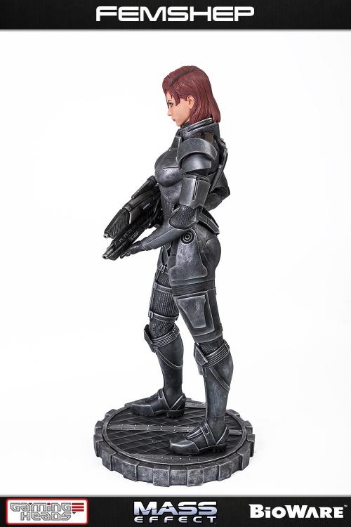 Mass Effect Femshep 1/4 Scale Limited Edition Statue Gallery Image 4