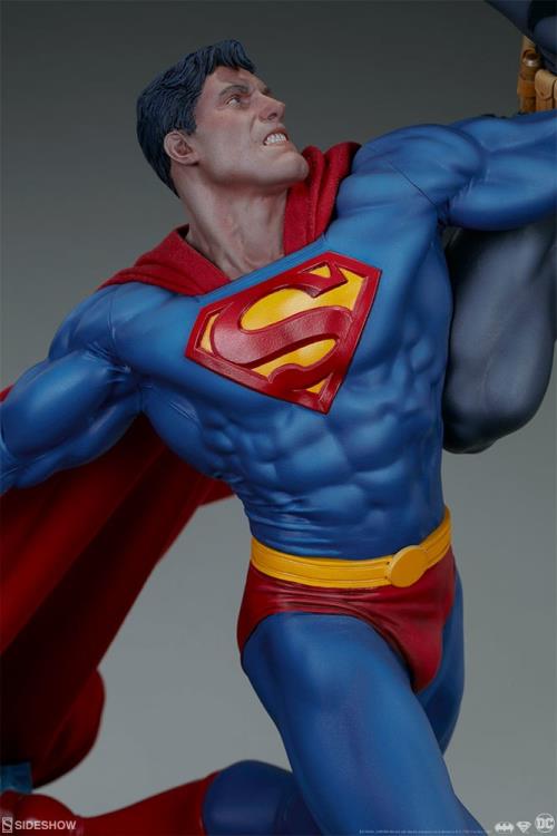 DC Comics Batman Vs Superman Diorama Gallery Image 12