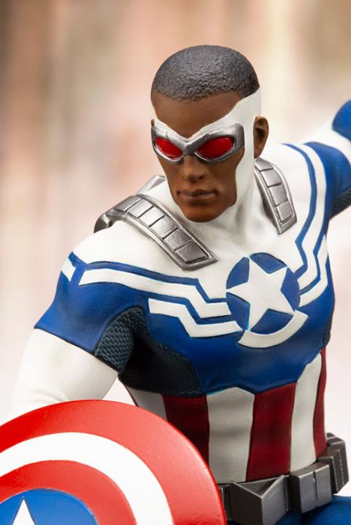 Marvel Universe ArtFX+ Captain America (Sam Wilson) Statue Gallery Image 10