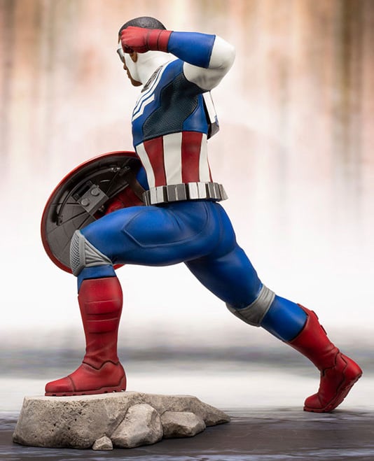 Marvel Universe ArtFX+ Captain America (Sam Wilson) Statue Gallery Image 7