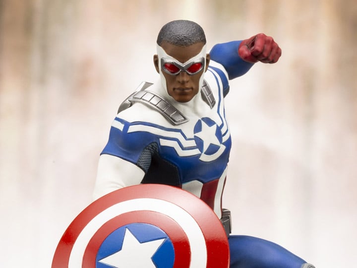 Marvel Universe ArtFX+ Captain America (Sam Wilson) Statue Gallery Image 1