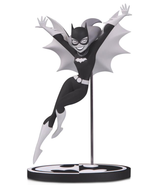 DC Comics Batman Black & White Batgirl Limited Edition Statue (Bruce Timm) Gallery Image 3