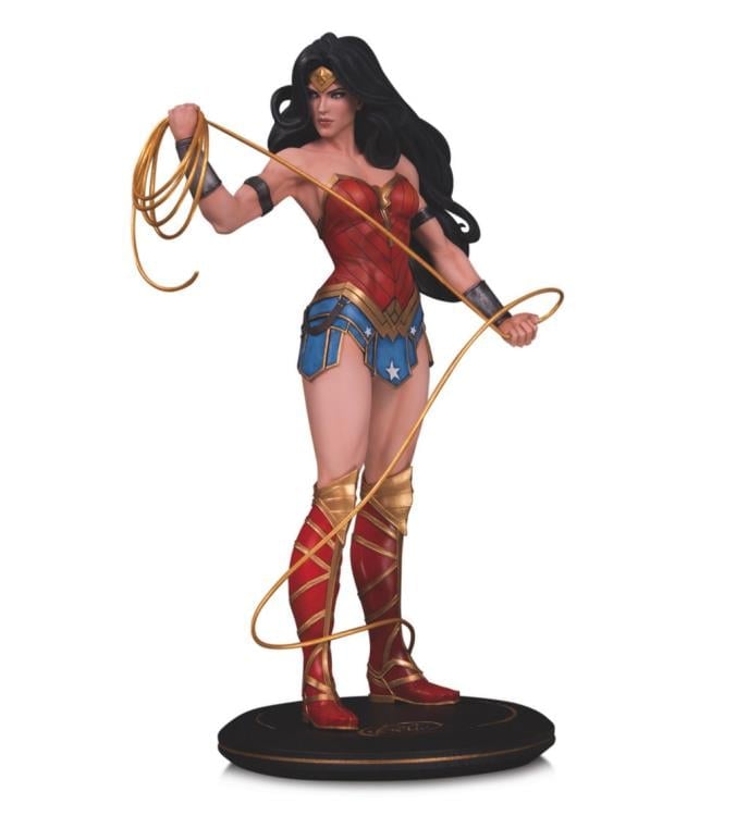 DC Comics Cover Girls of the DC Universe Wonder Woman Limited Edition Statue (Joelle Jones) Gallery Image 3