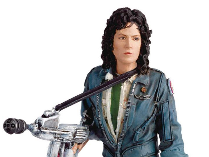 Alien & Predator Figurine Collection #49 Warrant Officer Ripley Gallery Image 1