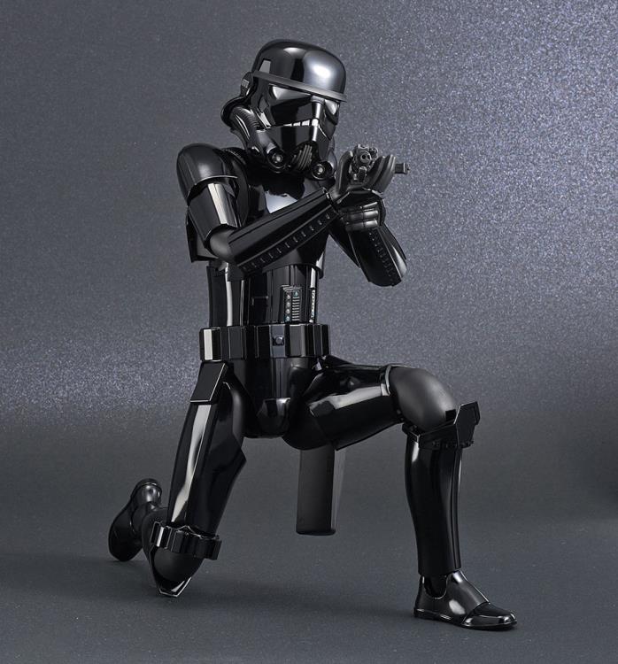 Star Wars Shadow Stormtrooper 1/6 Scale Model Kit Gallery Image 8