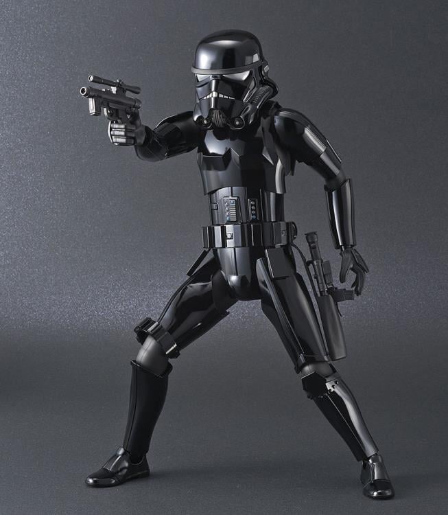 Star Wars Shadow Stormtrooper 1/6 Scale Model Kit Gallery Image 9