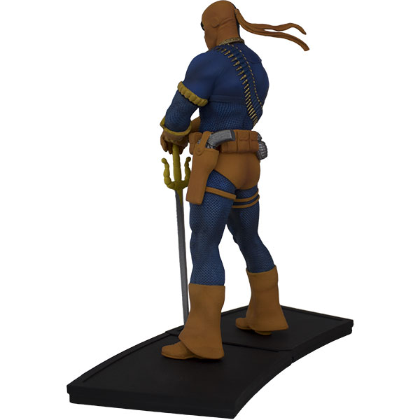 The New Teen Titans Deathstroke 1/9 Scale Limited Edition Statue Gallery Image 7