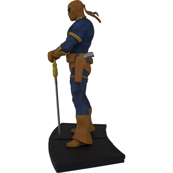 The New Teen Titans Deathstroke 1/9 Scale Limited Edition Statue Gallery Image 8