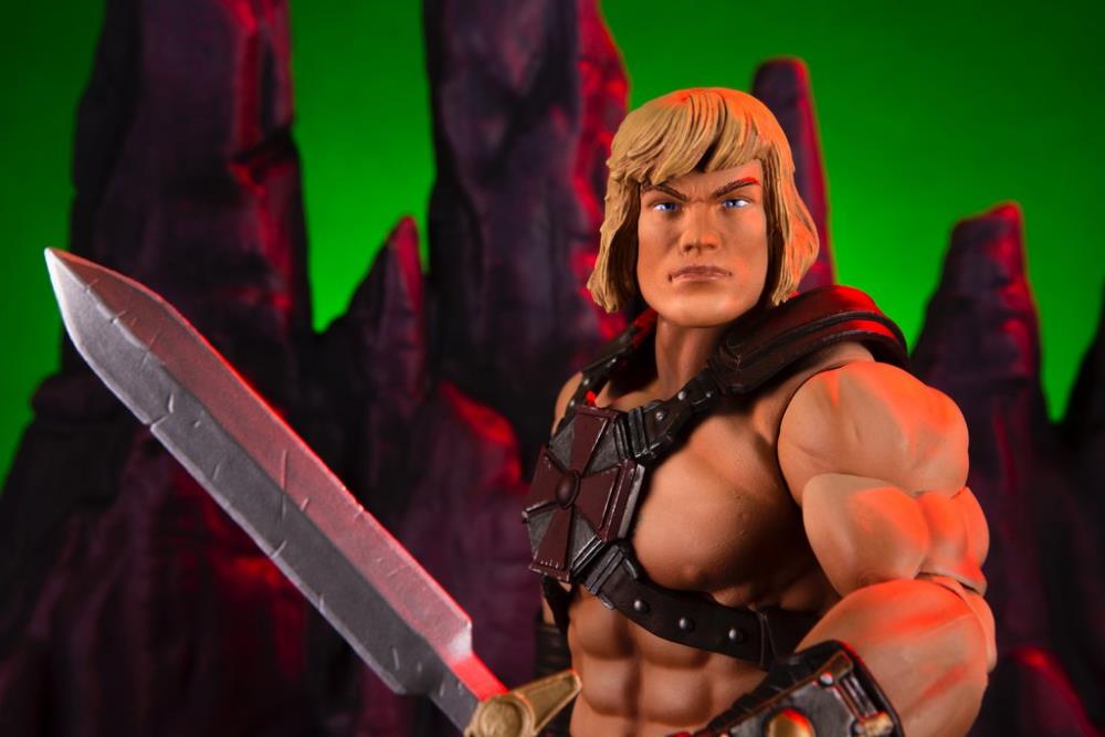 Masters of the Universe He-Man 1/6 Scale Figure Gallery Image 10