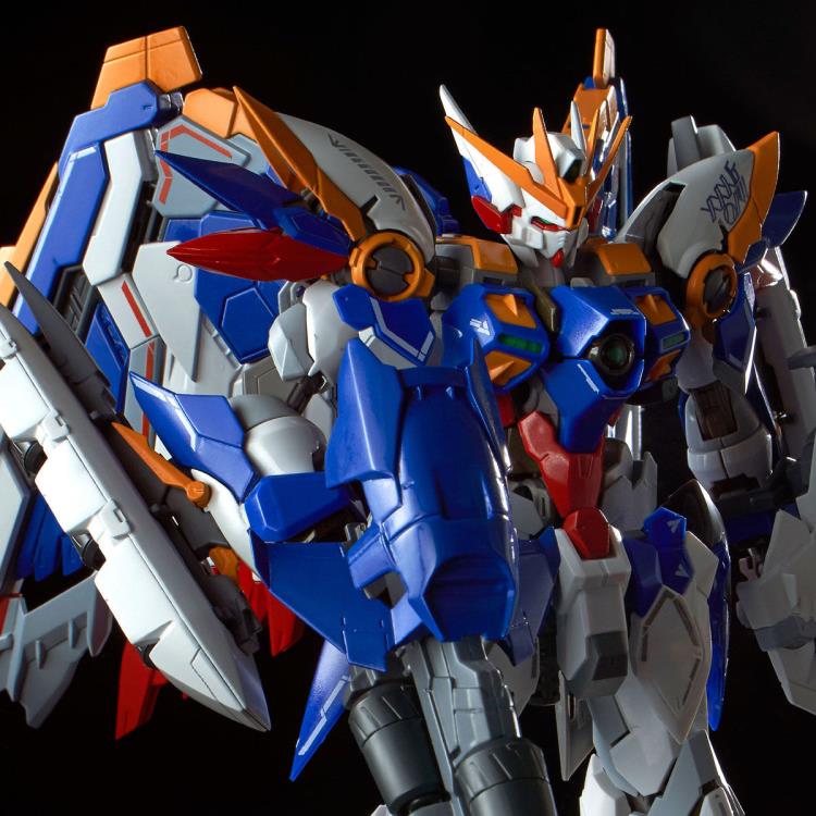 Gundam Wing: Endless Waltz Hi-Resolution Model Wing Gundam Zero EW