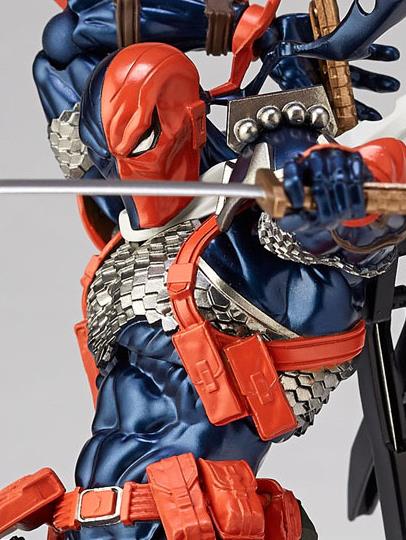 DC Comics Amazing Yamaguchi Revoltech No.011 Deathstroke Action Figure Gallery Image 2