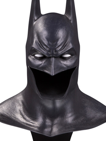 Batman: Arkham Asylum DC Gallery Batman Cowl 1/2 Scale Limited Edition Replica Gallery Image 2