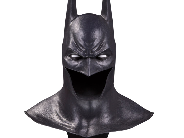 Batman: Arkham Asylum DC Gallery Batman Cowl 1/2 Scale Limited Edition Replica Gallery Image 1