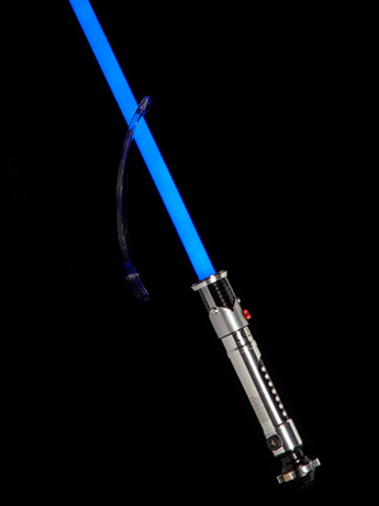 Star Wars: The Black Series Obi-Wan Kenobi (The Phantom Menace) Force FX Lightsaber Gallery Image 2