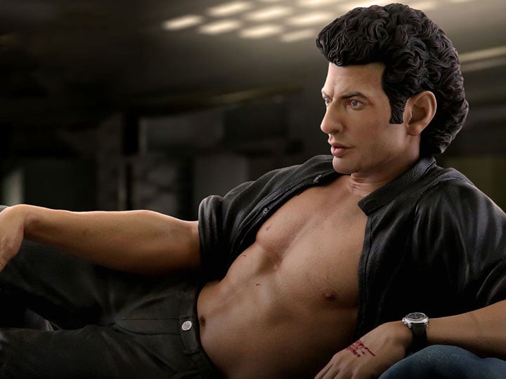 Jurassic Park Ian Malcolm 1/4 Scale Limited Edition Statue Gallery Image 1