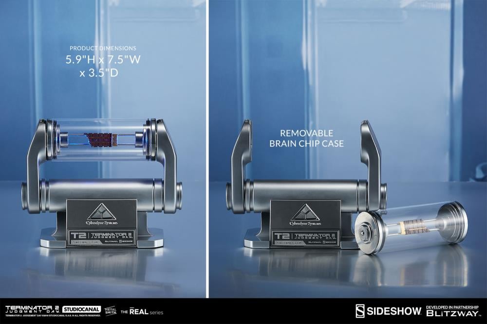 Terminator 2: Judgment Day T-800 Endoskeleton Arm and Brain Chip Life-Size Collectible Set Gallery Image 10