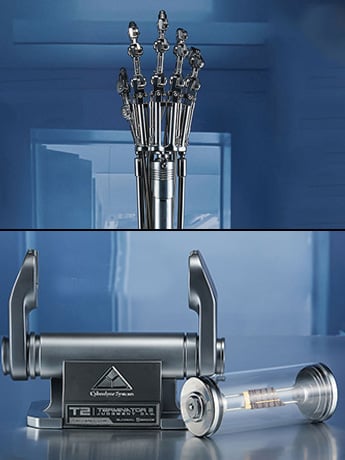 Terminator 2: Judgment Day T-800 Endoskeleton Arm and Brain Chip Life-Size Collectible Set Gallery Image 2
