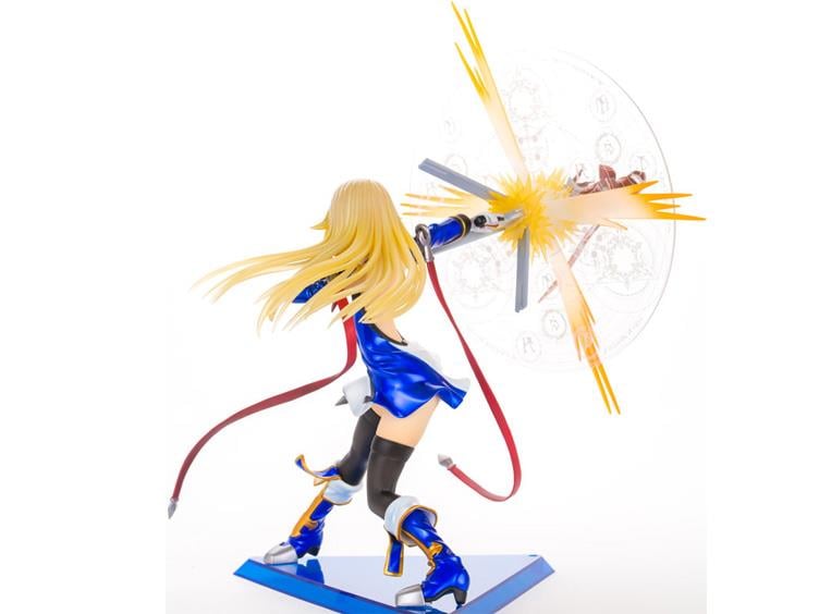 Noel Vermillion 1/8 Scale Distortion Drive Mode Exclusive with Desk Mat Gallery Image 3