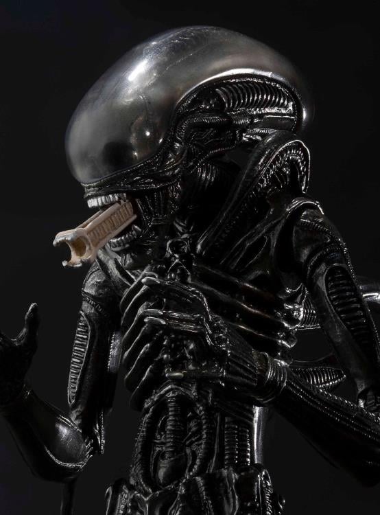 Alien S.H.MonsterArts Alien Big Chap Gallery Image 10