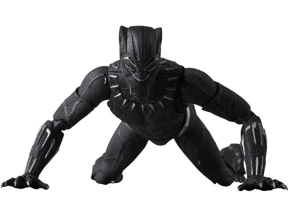 Black Panther MAFEX No.091 Black Panther Action Figure Gallery Image 7