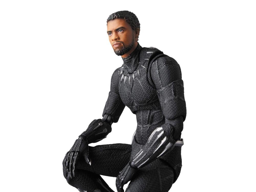 Black Panther MAFEX No.091 Black Panther Action Figure Gallery Image 8