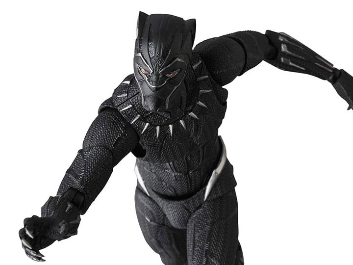 Black Panther MAFEX No.091 Black Panther Action Figure Gallery Image 1