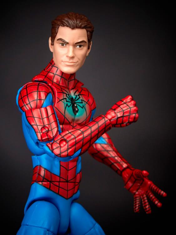 Marvel Spider-Man Legends Spider-Man & Mary Jane Watson Two-Pack Exclusive Gallery Image 7