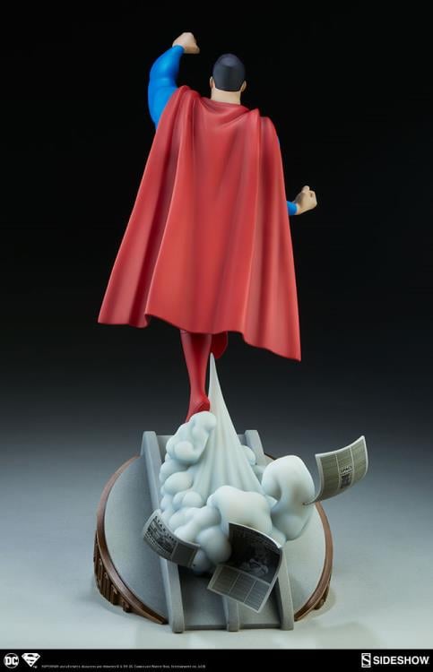 Superman: The Animated Series Superman Statue Gallery Image 6