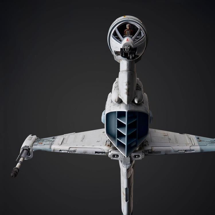 Star Wars B-Wing Starfighter 1/72 Scale Exclusive Model Kit Gallery Image 9