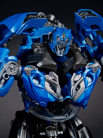Transformers Studio Series 23 Deluxe KSI Sentry Gallery Image 2