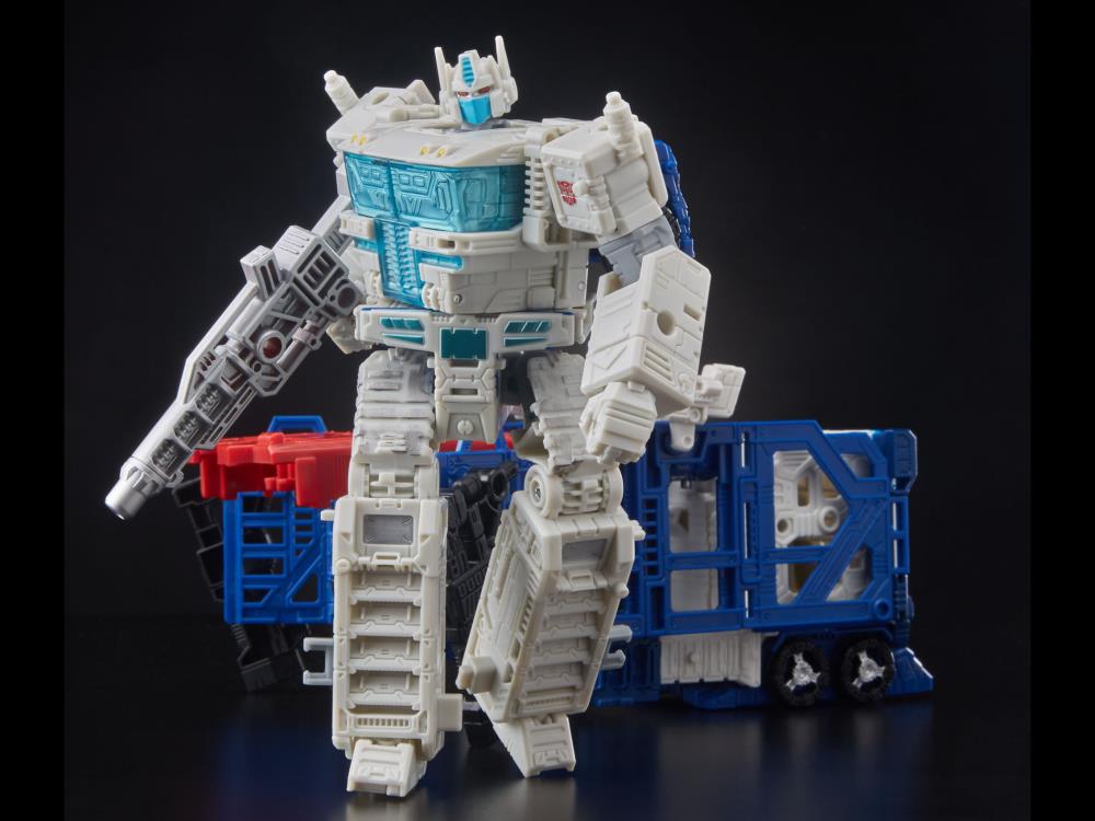 Transformers War for Cybertron: Siege Leader Ultra Magnus Gallery Image 5