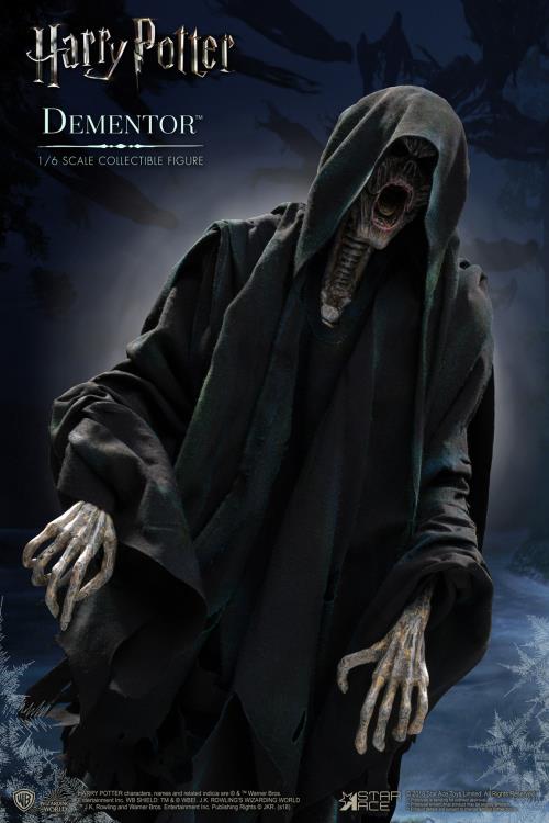 Harry Potter and the Prisoner of Azkaban Dementor 1/6 Scale Figure Gallery Image 4
