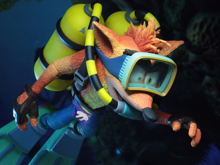 Crash Bandicoot Crash With Scuba Gear Deluxe Figure Gallery Image 1