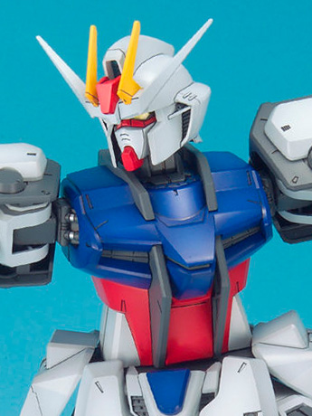 Mobile Suit Gundam SEED Big Scale Strike Gundam Exclusive 1/60 Scale Model Kit Gallery Image 2