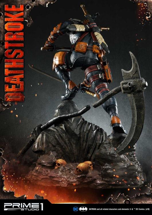 DC Comics Museum Masterline Deathstroke 1/3 Scale Statue Gallery Image 4