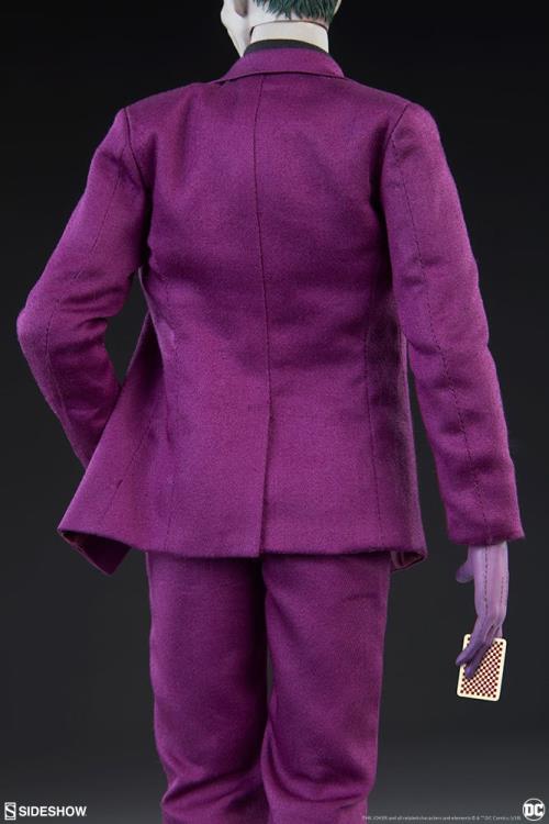 DC Comics The Joker 1/6 Scale Figure Gallery Image 9