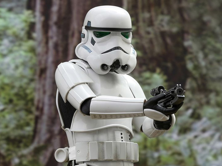Star Wars MMS514 Stormtrooper 1/6th Scale Collectible Figure Gallery Image 1