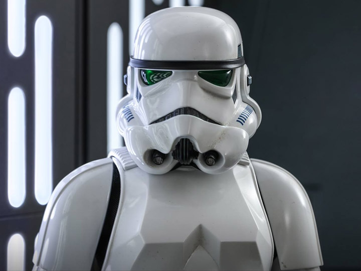 Star Wars MMS515 Stormtrooper (Deluxe) 1/6th Scale Collectible Figure Gallery Image 1