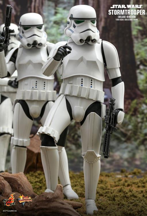 Star Wars MMS515 Stormtrooper (Deluxe) 1/6th Scale Collectible Figure Gallery Image 5