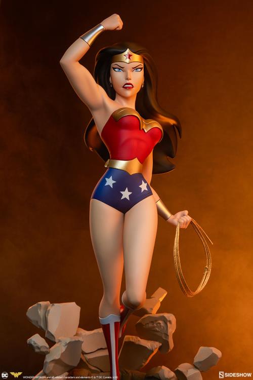 Justice League: The Animated Series Wonder Woman Statue Gallery Image 14