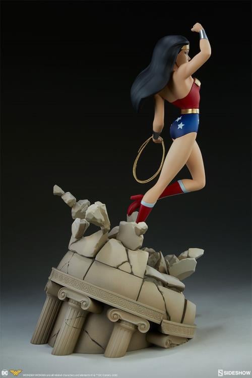 Justice League: The Animated Series Wonder Woman Statue Gallery Image 5