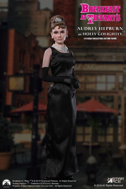 Breakfast at Tiffany's Holly Golightly (Special Edition) Deluxe 1/6 Scale Figure Gallery Image 3