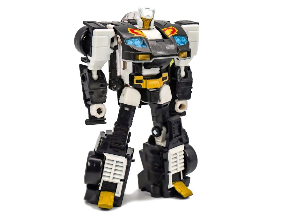 Transformers Power of the Primes Deluxe Ricochet Exclusive Gallery Image 8