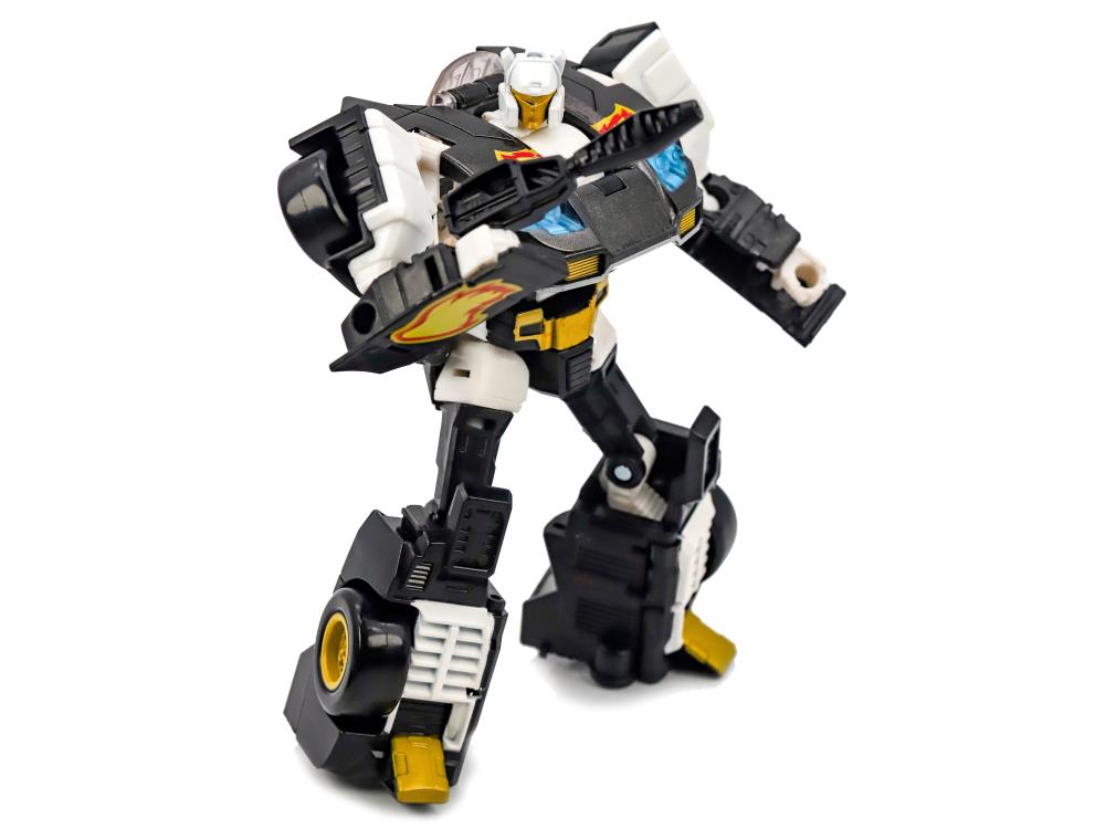 Transformers Power of the Primes Deluxe Ricochet Exclusive Gallery Image 7