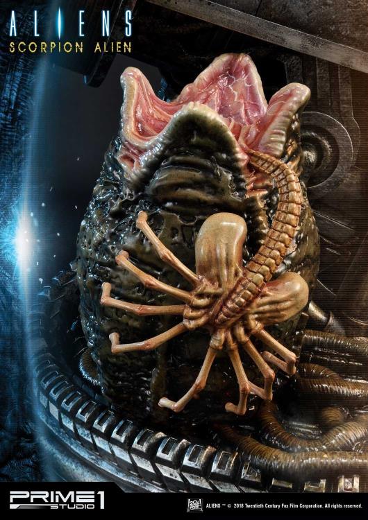 Aliens Premium Masterline Scorpion Alien 1/4 Scale Statue Gallery Image 13