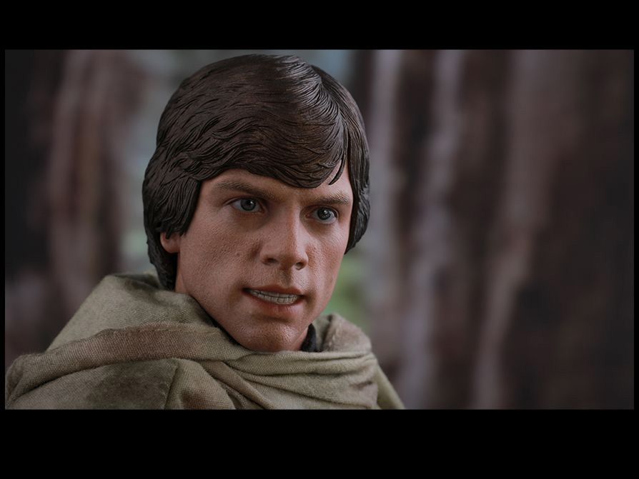 Star Wars: Return of the Jedi MMS516 Luke Skywalker (Endor) 1/6 Scale Collectible Figure Gallery Image 11